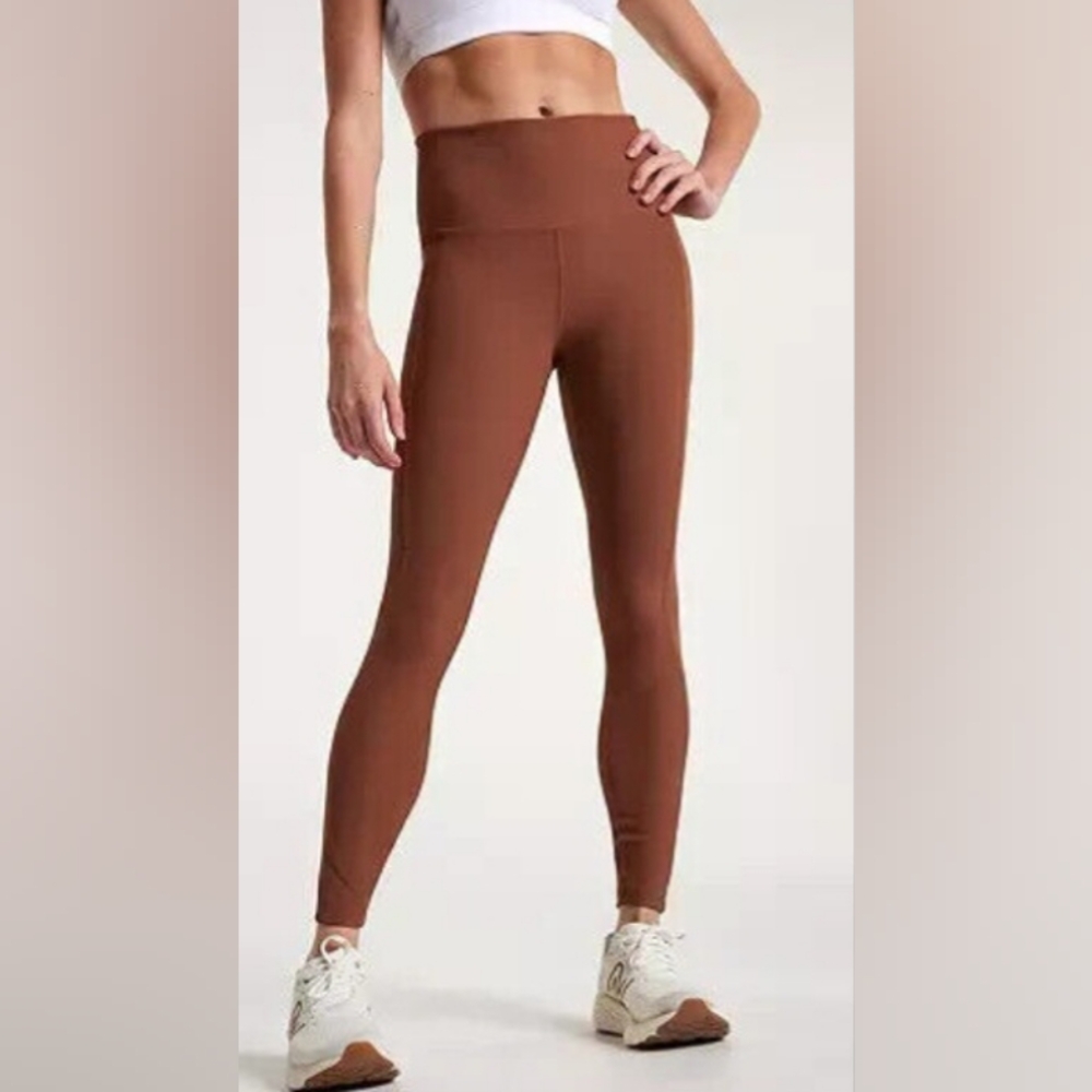 NWT Elegant Brown High-Rise Leggings